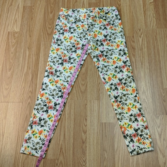 Floral Pants - Picture 11 of 11